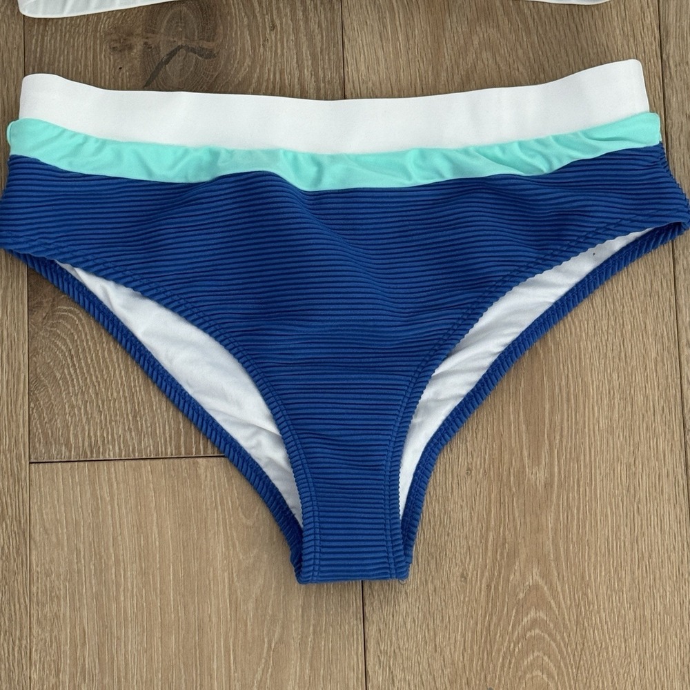 NWT Cupshe Womens Two Piece Swimsuit Size Large Textured Colorblock - Picture 3 of 7